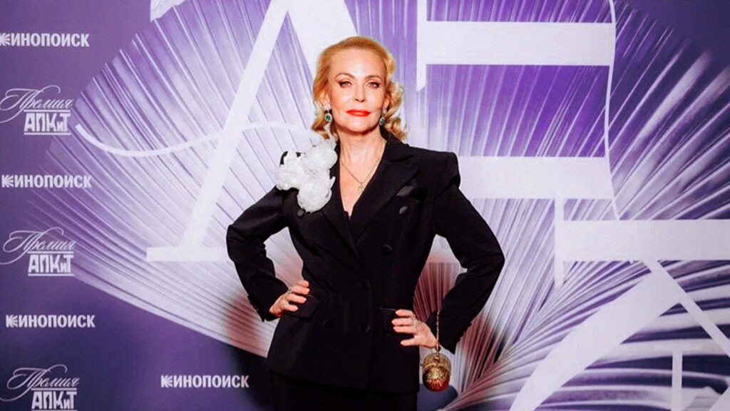 Иллюстрация к статье: Актриса Алёна Яковлева специально для VEDORA — о&nbsp;магической составляющей своей профессии