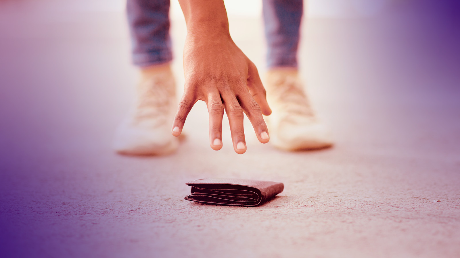 Иллюстрация к статье: Заражение чужой кармой: можно ли обеднеть, найдя чужой кошелёк