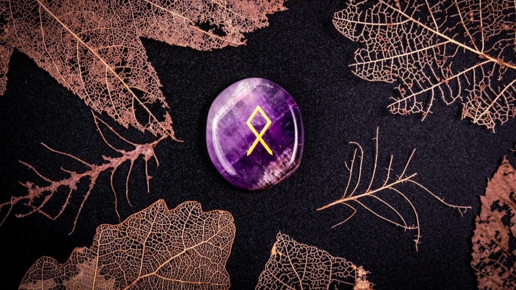 Иллюстрация к статье: Сила корней: что значит руна&nbsp;Одал