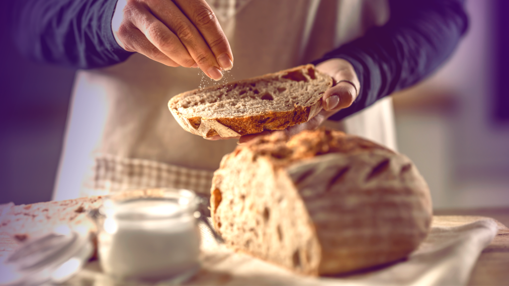 Иллюстрация к статье: Русские ритуалы: что делали с&nbsp;хлебом и&nbsp;солью дома, на свадьбах и&nbsp;похоронах