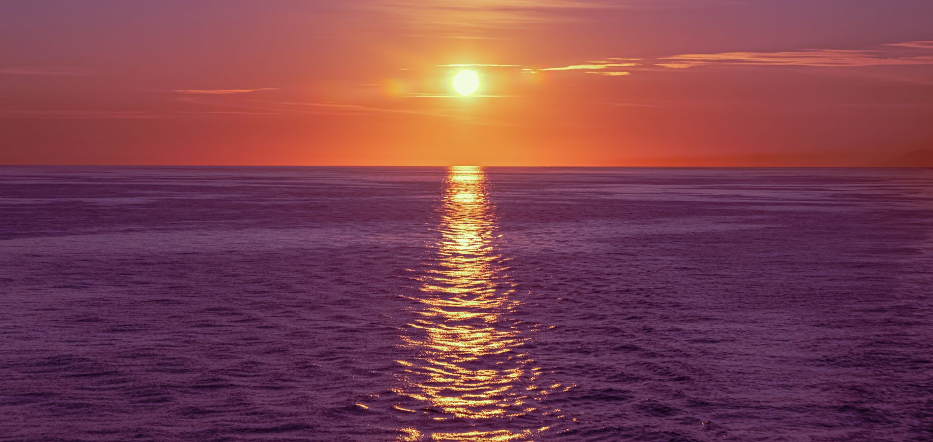 Иллюстрация к статье: Россияне возвращаются к работе на фоне мощного энергетического события